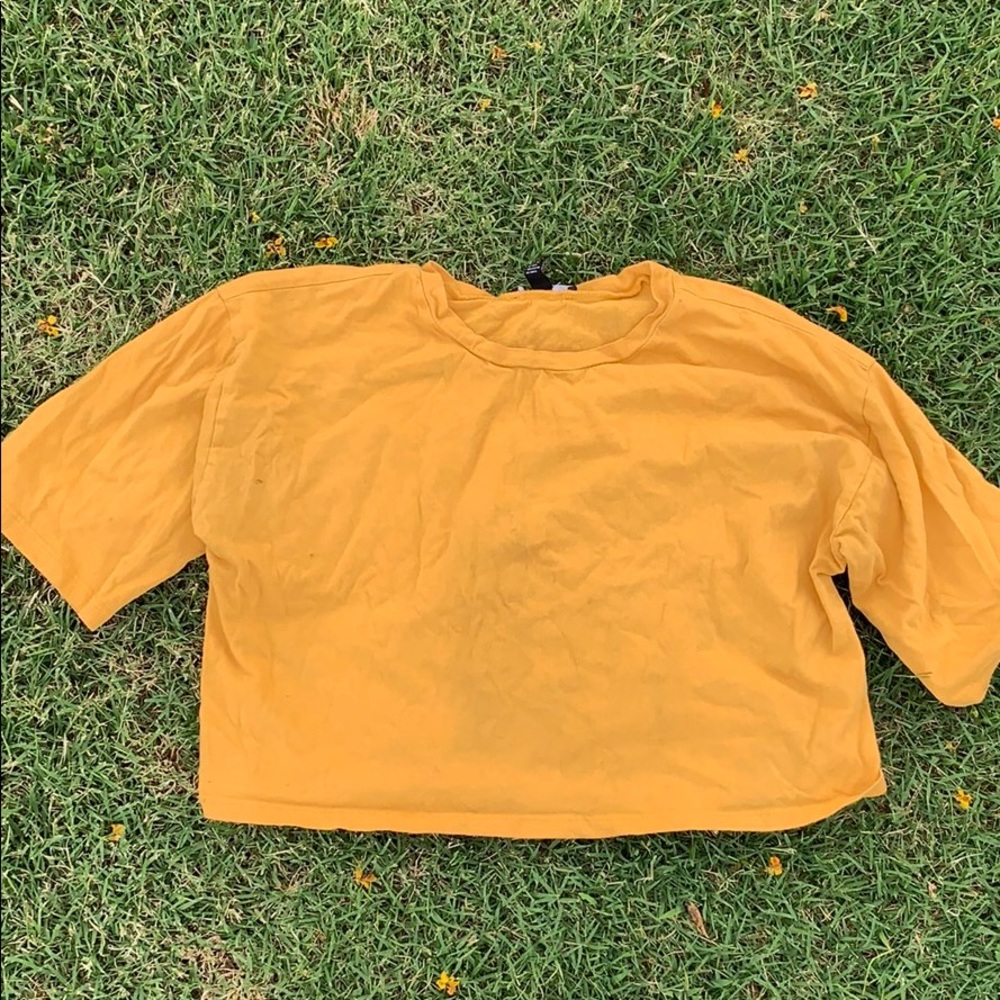 Crop top